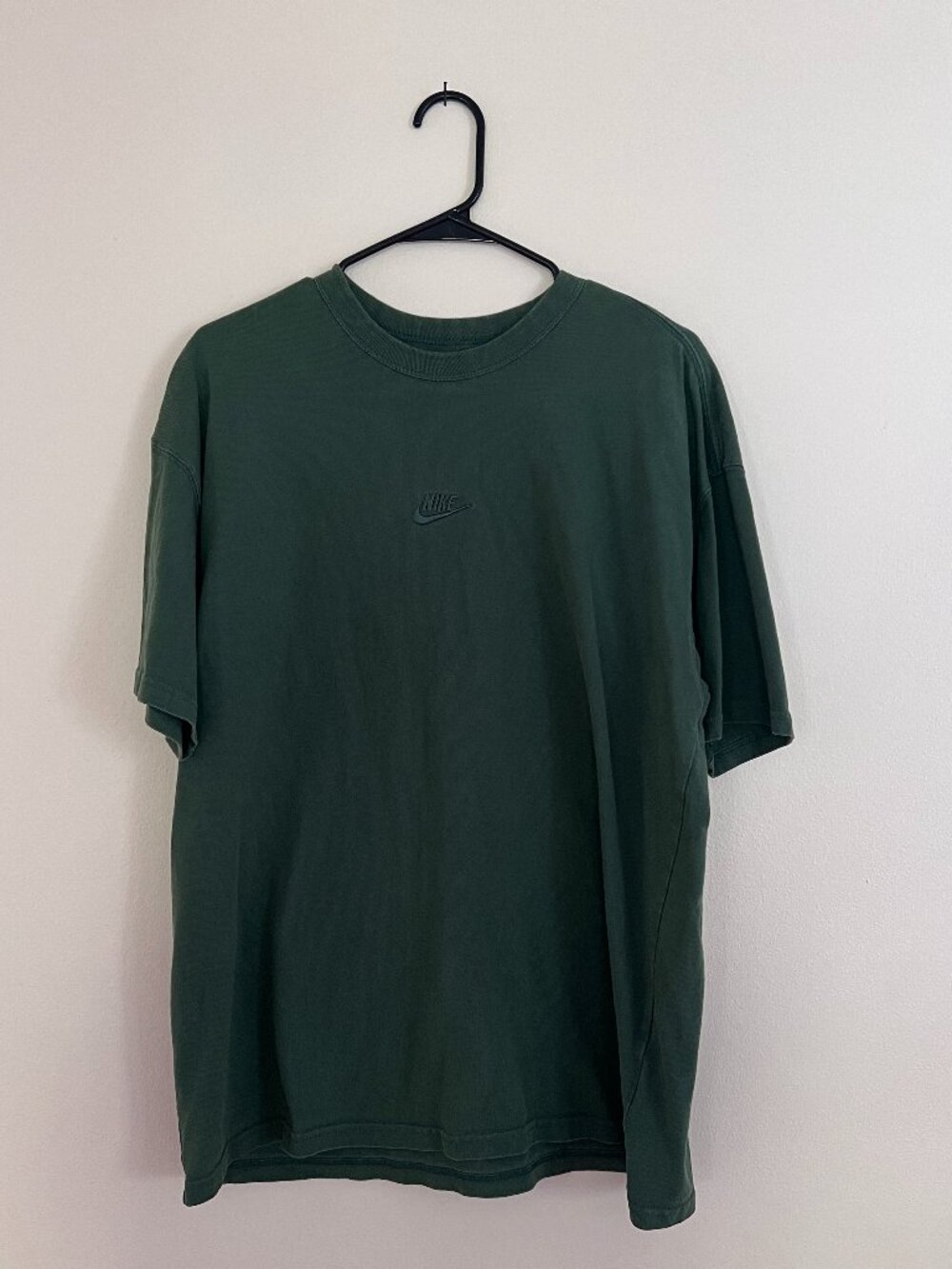 Nike Premium Essentials Heavyweight T-Shirt